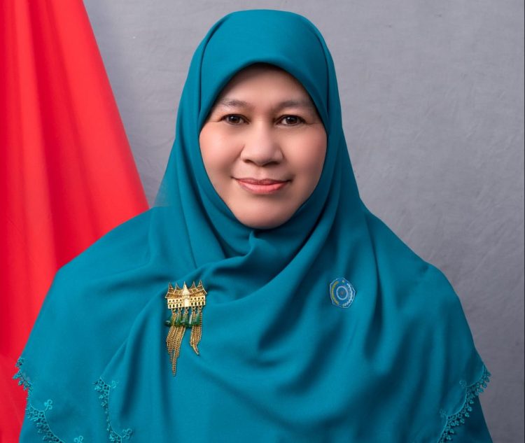 Ketua Tim Penggerak PKK Sumatera Barat, Harneli Bahar kecam kasus rudapaksa atau perkosaan terhadap perempuan dan anak di bawah umur di Sumatera Barat. 