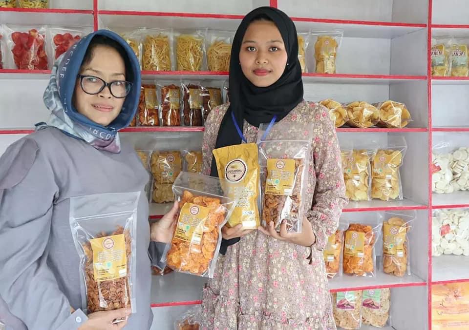 UMKM di Padang Panjang Ubah Kulit Kentang jadi Snack yang Enak