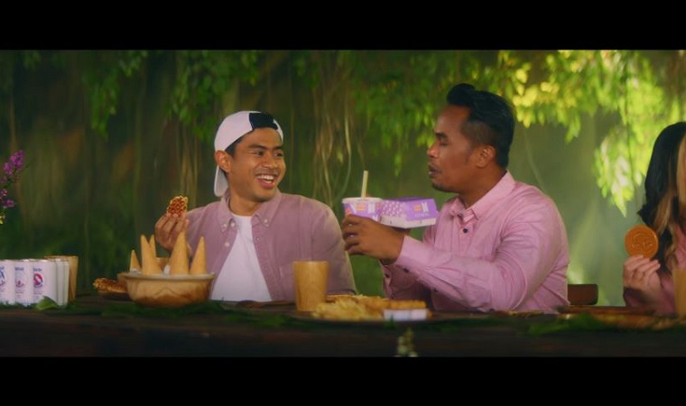 Tanboy Kun dan Lord Adi nongol di Youtube Rewind Indonesia 2021. (Foto: Indonesian Youtubers)