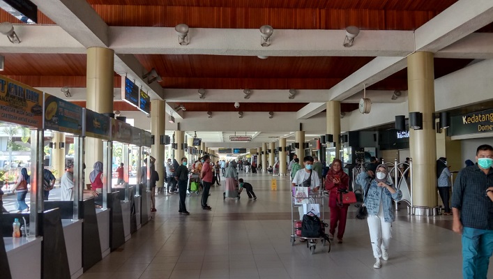 Aktivitas penerbangan dan keberangkatan calon penumpang di Bandara Internasional Minangkabau (BIM). (Foto: Dok. Istimewa)