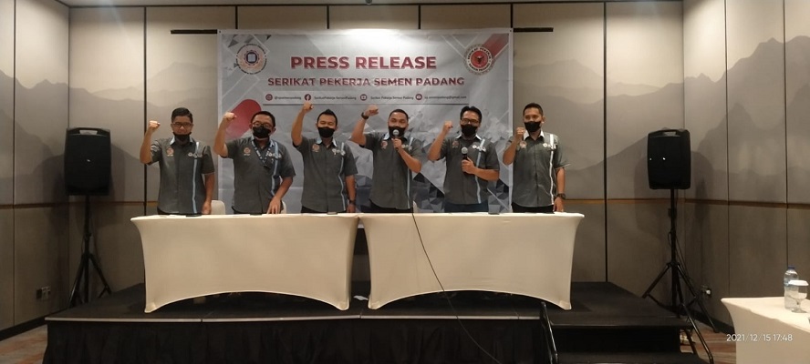 Rilis pers Serikat Pekerja Semen Padang (SPSP) terkait permasalahan Perjanjian Kerja Bersama (PKB) dengan Manajemen PT Semen Padang. (Foto: Dok. Istimewa)