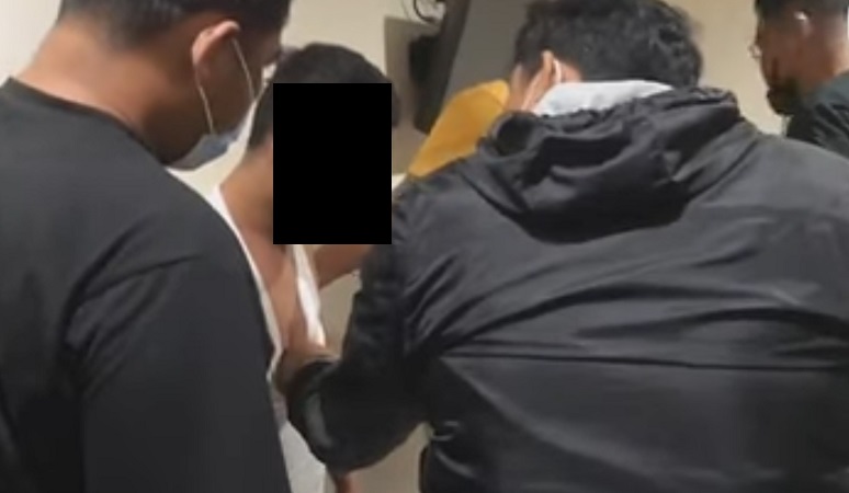 Pelaku pembunuhan pemilik salon di Dumai, ditangkap pada Minggu (9/1/2022) malam di Pekanbaru. (Foto: Youtube)