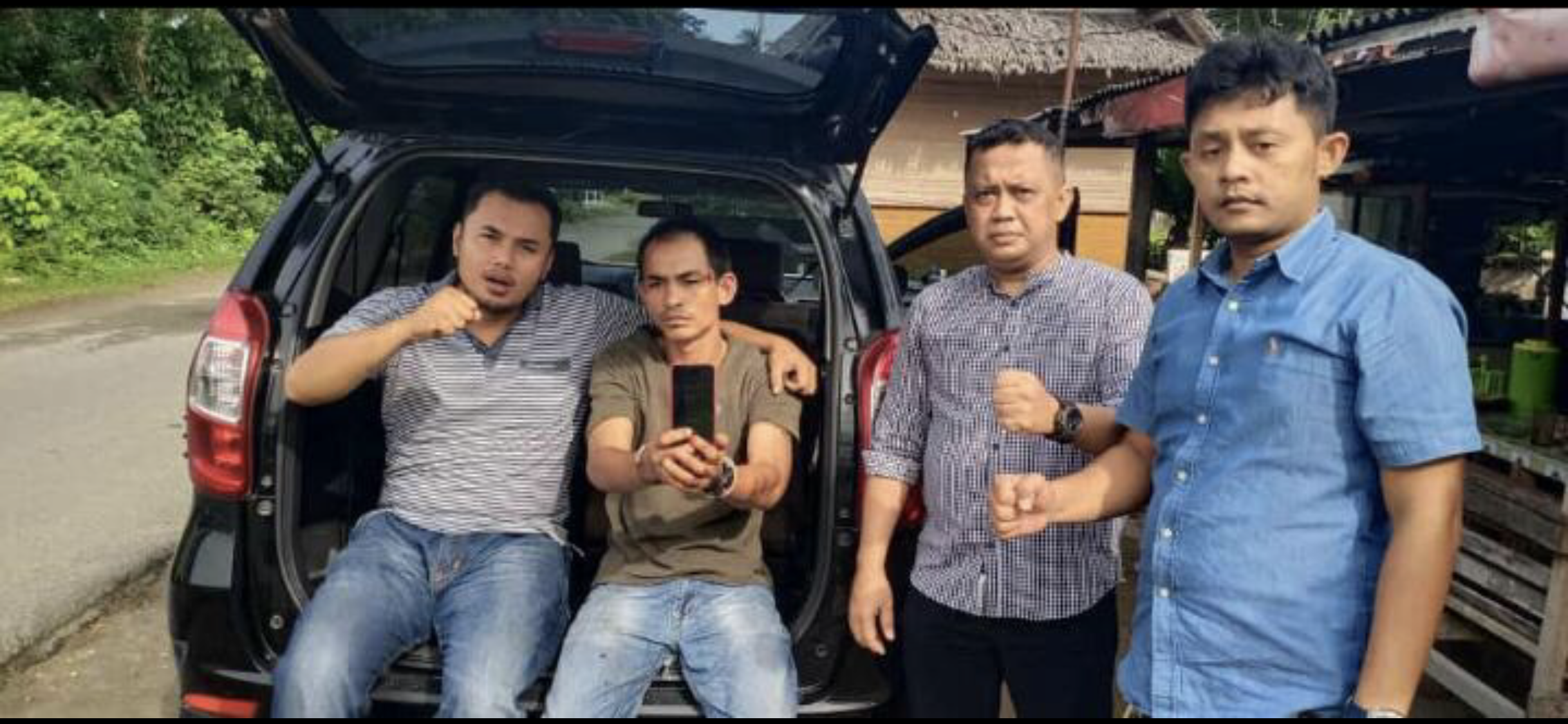 Polisi Padang Ringkus Sopir Angkot Usai Jambret Handphone Warga