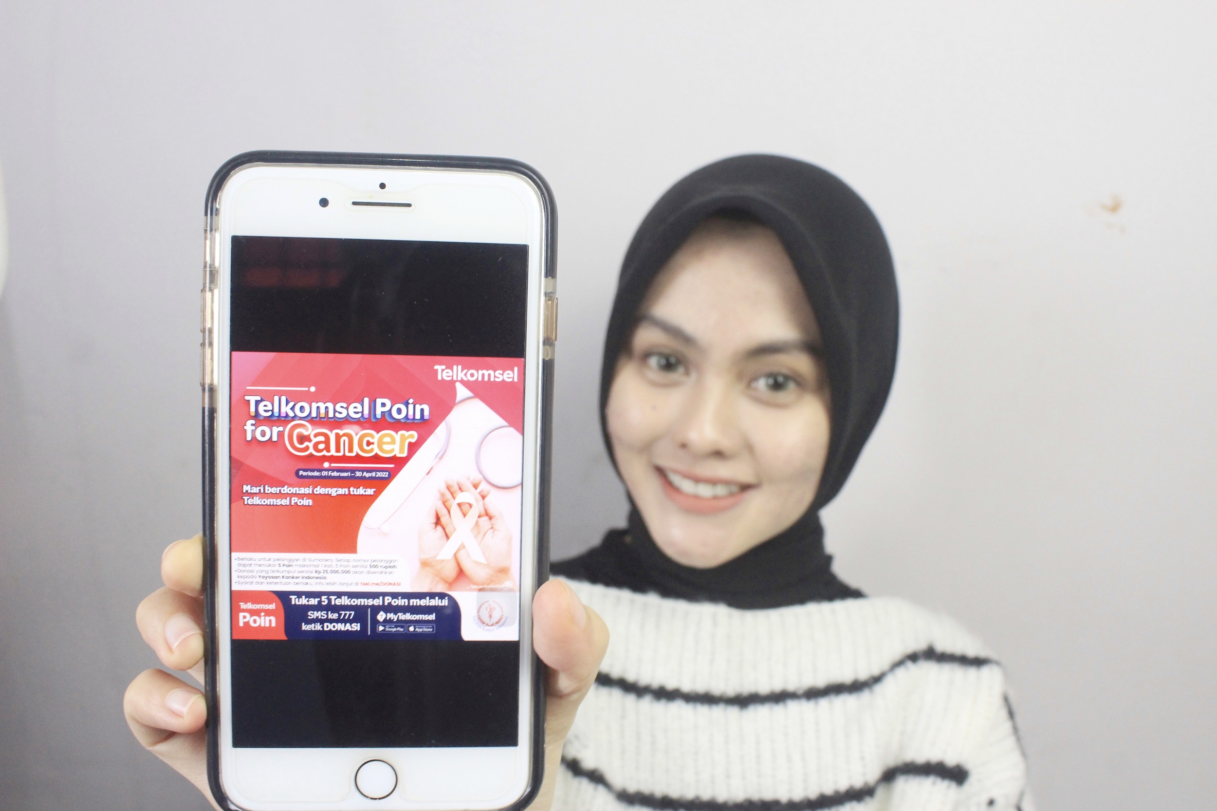  Telkomsel gelar program donasi POIN dalam membantu anak-anak penderita kanker di wilayah Sumatera Utara. Melalui program ini Telkomsel mengajak masyarkat untuk dapat melakukan donasi dengan cara menukarkan sejumlah POIN Telkomsel dengan uang yang nantiny