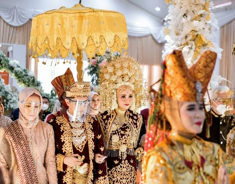 Tradisi Pernikahan Minangkabau Setelah Akad Nikah (Foto: Instagram/Cas.photography/Halonusa)