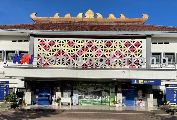 Stasiun KA Tanjungkarang. (Foto: Dok. Istimewa)