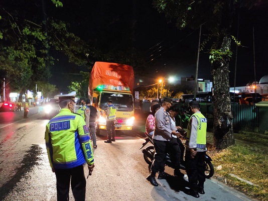 Razia lalu lintas di Padang. (Foto: Dok. Polresta Padang)