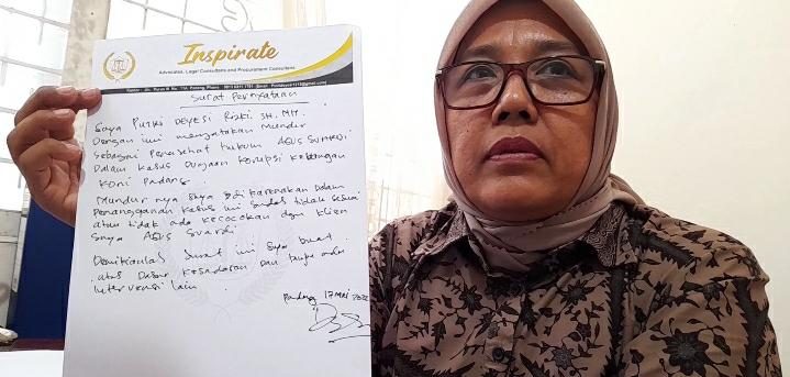 Putri Deyesi Rizki, mantan kuasa hukum Agus Suardi tersangka kasus dugaan korupsi dana hibah KONI Padang, Sumatera Barat (Halonusa)