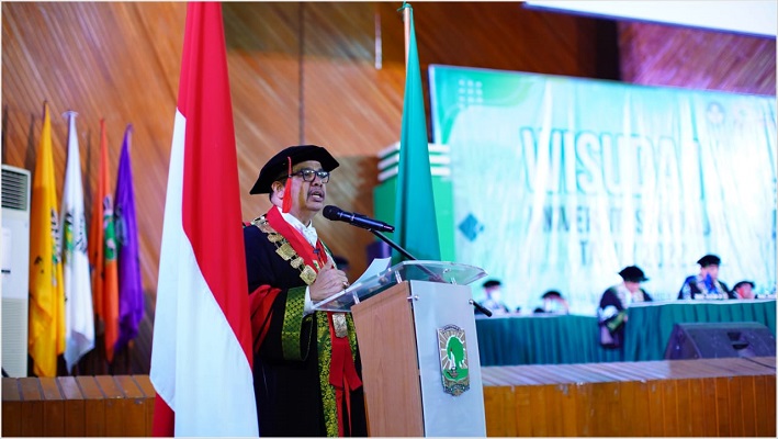 Rektor Universitas Andalas (Unand), Yuliandri. (Foto: Istimewa/Dok. PPID)