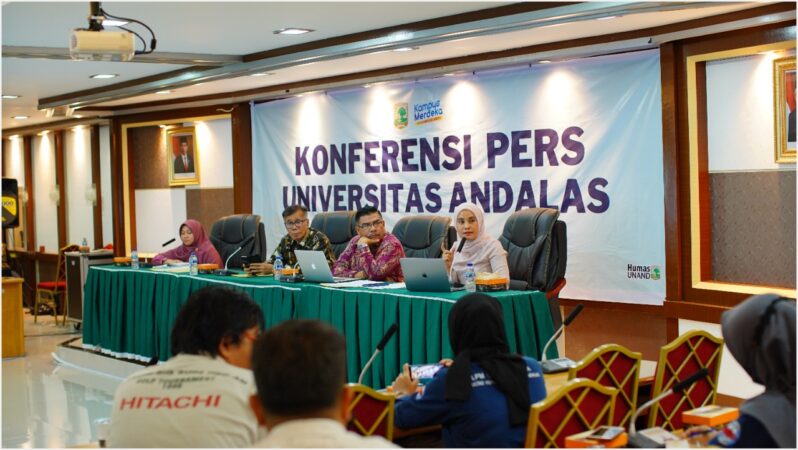 Konferensi pers Universitas Andalas terhadap kasus pelecehan seksual, Jumat 23 Desember 2022. (Foto: Humas UNAND)
