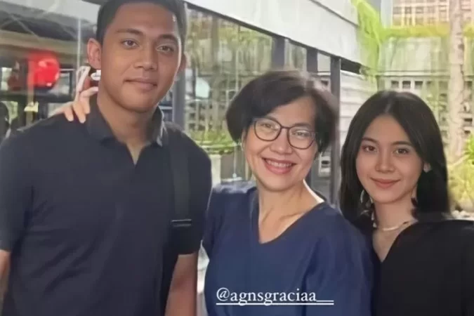 Agnes Gracia haryanto bersama ibu dan pacarnya Mario Dandy. (Foto: Instagram @agnsgraciaa_)
