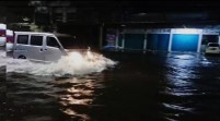 Banjir merendam Kota Padang. (Foto: Endi)