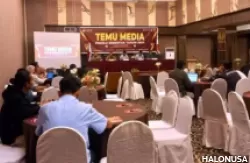 KPU Sumbar gelar sesi pertemuan dengan wartawan di Padang pada Kamis 4 April 2024. (Foto: Istimewa)