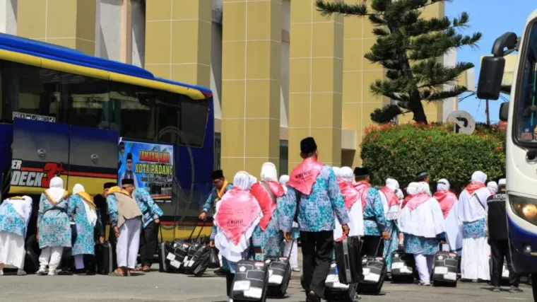 Ilustrasi jemaah haji berangkat ke Tanah Suci. (Foto: Istimewa)