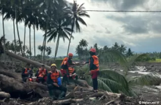 Tim gabungan pencarian korban hilang pascabanjir bandang di Sumatera Barat. (Foto: Halonusa.id)