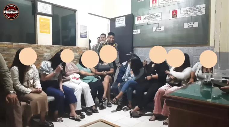 10 Wanita diamankan oleh Satpol PP Damkar Padang Pariaman. (Foto: Istimewa)