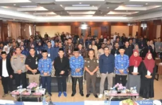 Rekapitulasi hasil penghitungan perolehan suara tingkat Kabupaten Agam pada Pemungutan Suara Ulang (PSU) Anggota Dewan Perwakilan Daerah (DPD) Provinsi Sumatera Barat, di Hotel Sakura Syariah, Rabu (17/7). (Foto: Istimewa)