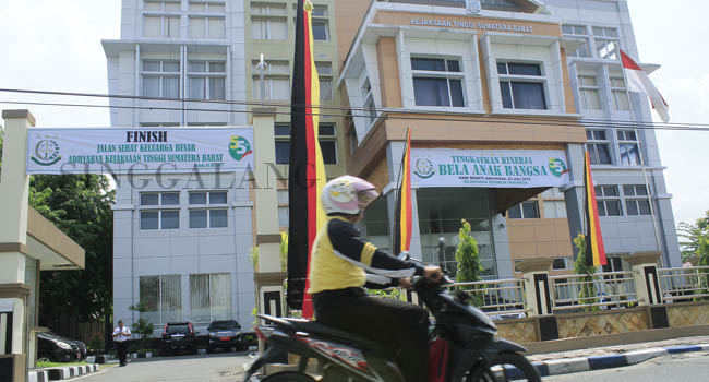 Foto Kejati – KMSS Tandatangani Pernyataan Sikap  Kasus  SPj Fiktif