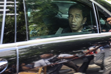 Foto Presiden Tinjau Situasi Jakarta