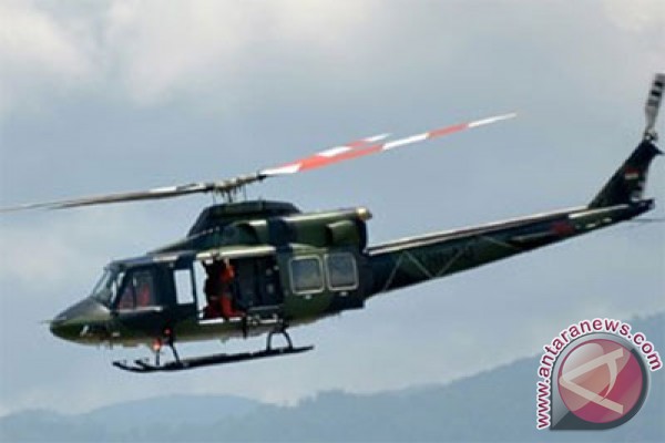 Foto Terlambat, Anak Ini Diantar ke Sekolah Naik Helikopter