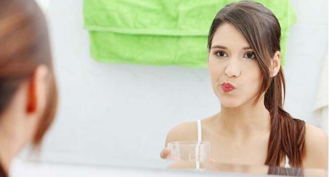 Foto 6 Cara Ampuh Atasi Bau Mulut yang Mengganggu