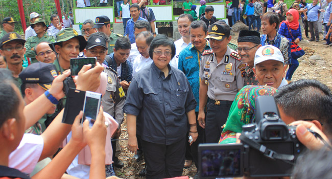 Foto Menteri Puji Pengelolaan Hutan Berbasis Nagari di Sumbar