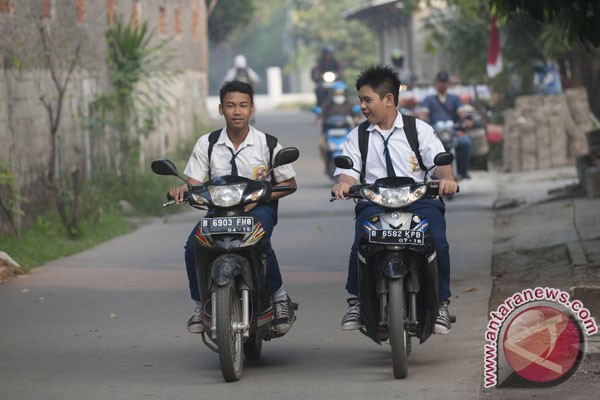 Foto Larang Siswa Bawa Kendaraan ke Sekolah