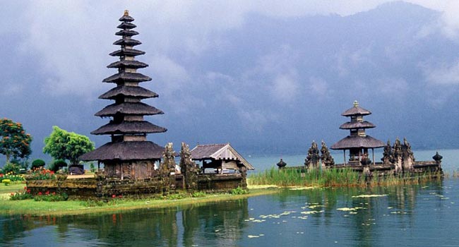 Foto Penyebab Nusa Penida Bali Digemari Wisatawan Mancanegara
