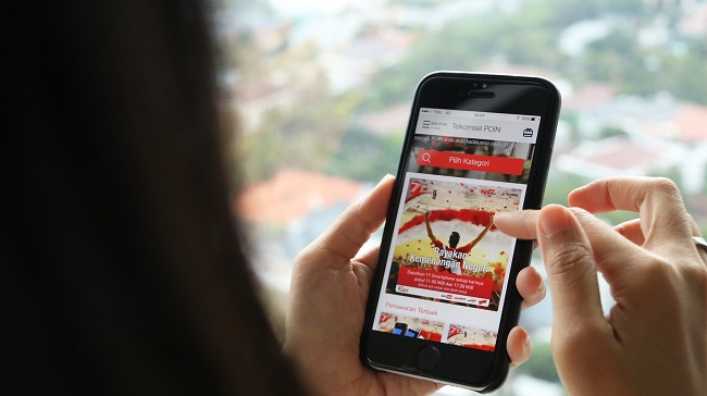 Foto Promo HUT RI, Tiap Hari Telkomsel Bagikan 17 Smartphone