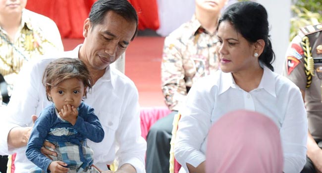 Foto Sudah Terima Laporan Status Kewarganegaraan Arcandra, Ini Reaksi Jokowi