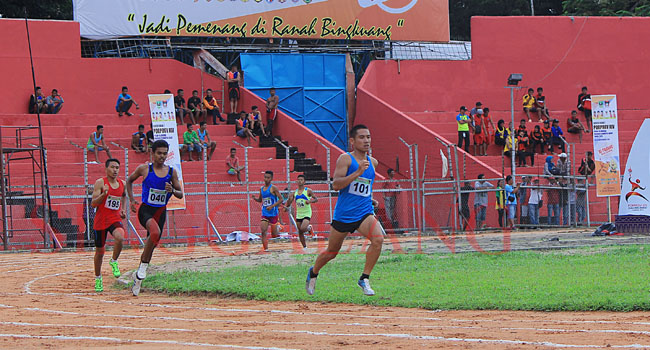Foto Hari Pertama Atletik, Kontingen Limapuluh Kota Sabet Dua Emas