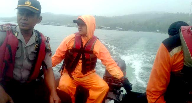 Foto Pencarian Korban Tenggelam di Danau Singkarak Dihentikan