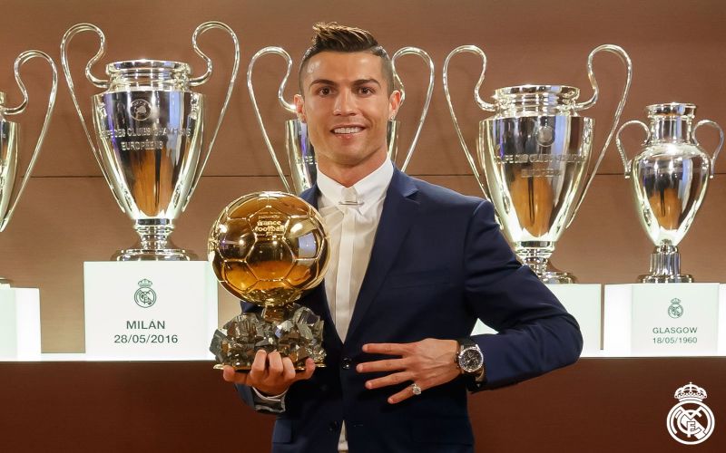 Foto Raih Ballon D'Or 2016, Ronaldo: Ini Takkan Terlupakan