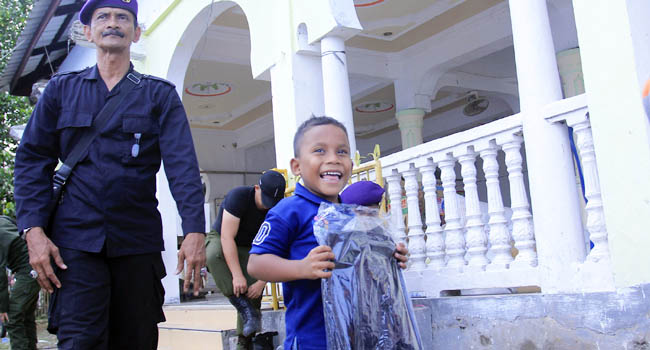 Foto Bantuan dari Sumbar untuk Korban Gempa Aceh Didistribusikan Melalui 8 Posko