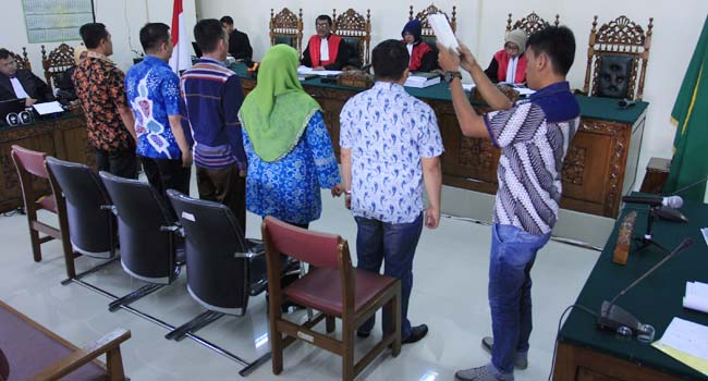 Foto Atensi Pimpinan, P21 Kasus Gula Non-SNI di Padang Dikebut