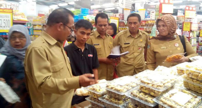 Foto BBPOM Padang Sidak ke Sejumlah Distributor Pangan