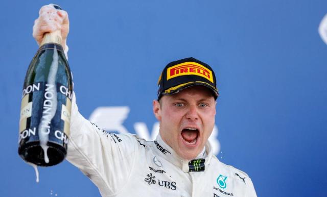 Foto Raih Kemenangan Pertamanya di F1, Bottas Berterima Kasih pada Mercedes