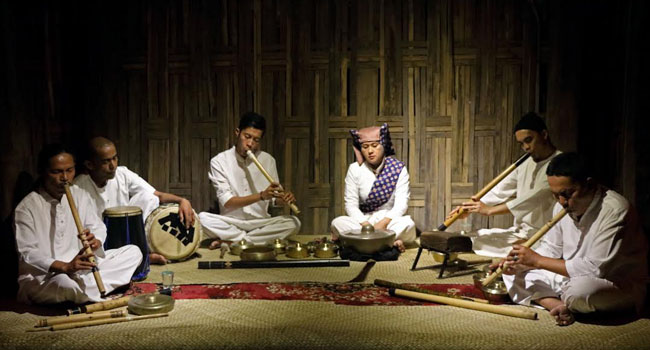 Foto Menikmati Sajian Musik Minangkabau ala Talago Buni
