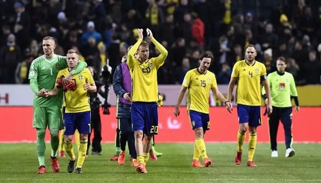 Foto Swedia  Tundukkan Italia 1-0