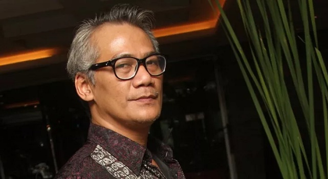Foto Aktor Kawakan Tio Pakusadewo Ditangkap Polisi Terkait Narkoba