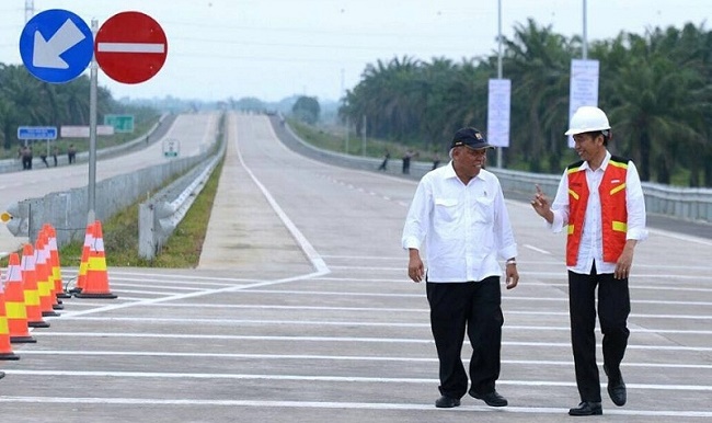Foto Ke Lampung, Presiden Resmikan Tol Trans Sumatera