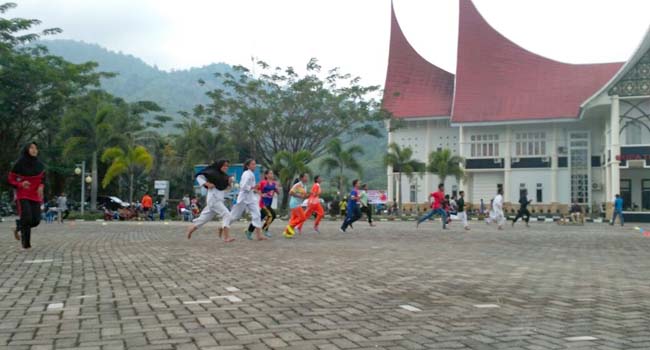 Foto Atlet Solok Selatan Ikuti Tes Fisik
