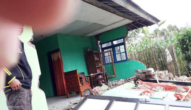 Foto Gempa 4,4 SR Guncang Banjarnegara, Ratusan Rumah Rusak