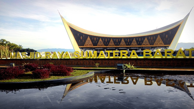 Foto Pembangunan Masjid Raya Sumatera Barat Tuntas