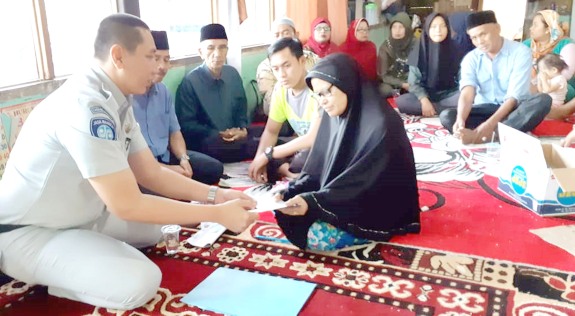 Foto Jasa Raharja Solok Bayarkan Santunan Lakalantas di Inhu Riau