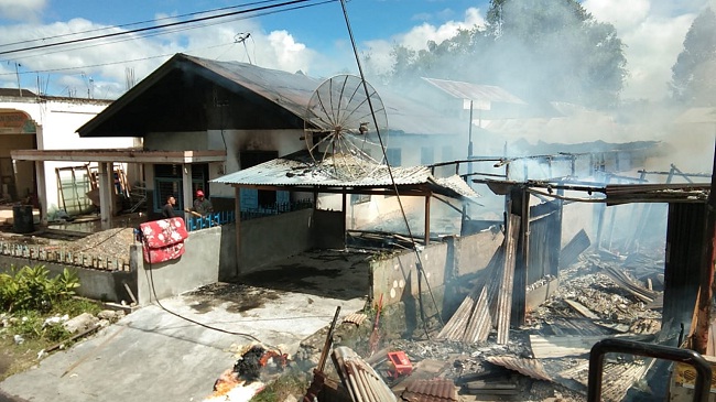 Foto 16 Rumah di Ampang Gadang Ludes Terbakar