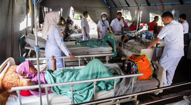 Foto Korban Gempa Lombok Bertambah 91 Orang, Bantuan Terus Mengalir