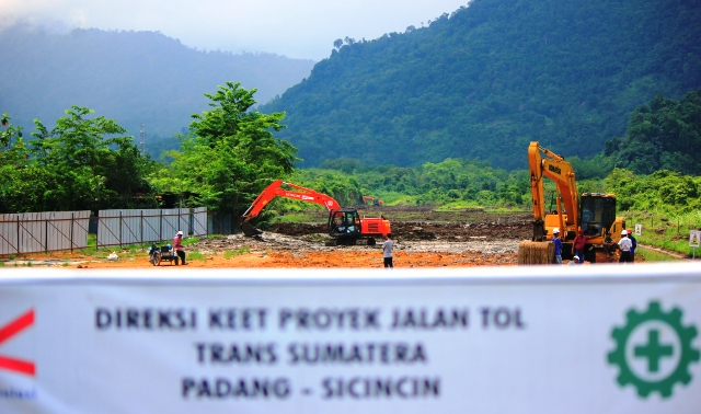 Foto Pembebasan Lahan Tol Padang Pariaman - Pekanbaru Tunggu Pendapat MA