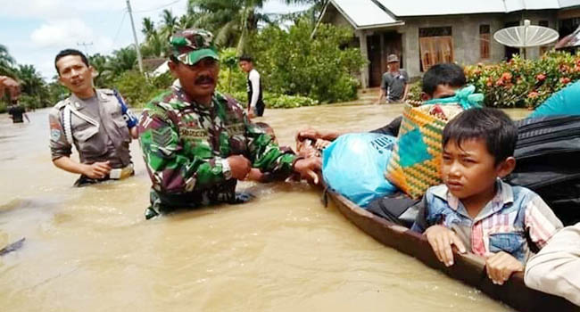 Foto Seluruh Puskesmas di Pasaman Barat Buka Posko Banjir