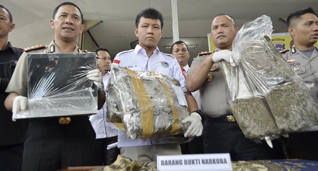 Foto Polresta Padang Ringkus 298 Tersangka Narkoba Selama 2018